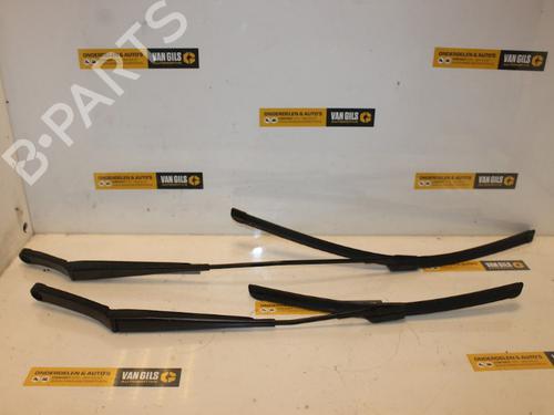 Used Front windshield wiper arm VW GOLF VI (5K1) 2.5 (170 hp) 15314207