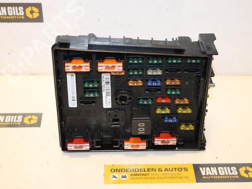 Used Fuse box Fuse box 15314601 15314601