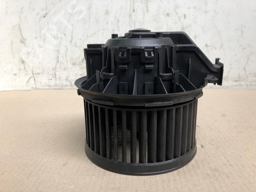 Used Heater blower motor FORD FIESTA VI (CB1, CCN) 1.0 (80 hp) 15332995