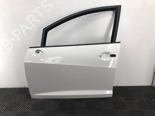 Used Left front door Left front door 37028273 37028273