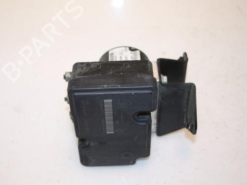 ABS Bremseaggregat RENAULT TWINGO II (CN0_) 1.2 16V (CN04, CN0B) (75 hp) 15333075
