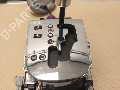 Gear lever PEUGEOT 208 I (CA_, CC_) 1.2 THP 110 | BP21786933M90