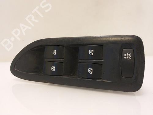 Used Switch RENAULT LAGUNA II Grandtour (KG0/1_) 2.0 16V (KG00, KG0K, KG0W, KG0P) (135 hp) 15333242