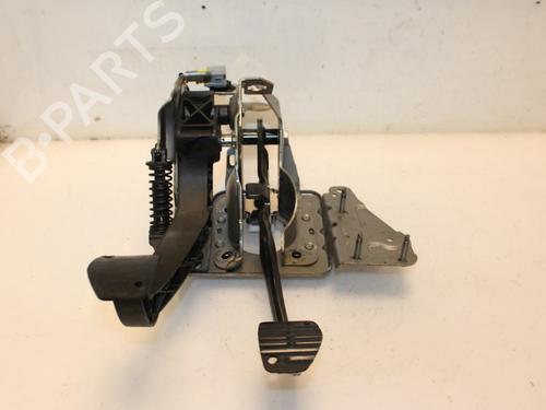 Used Pedal PEUGEOT 308 I (4A_, 4C_) 1.6 16V (120 hp) 15326046