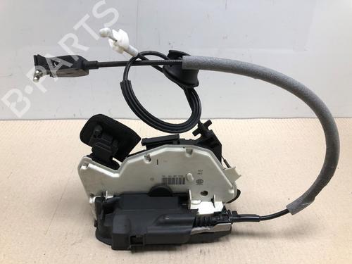 front-right-lock-seat-leon-5f1-2012-2013-2014-2015-2016-2017-2018-2019-2020-2021-37213253 main image