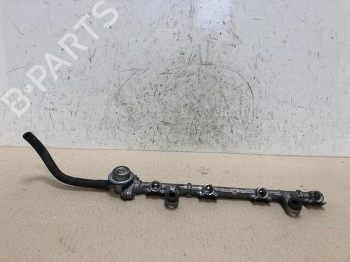 Used Injection rail Injection rail 15533886 15533886