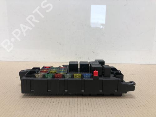 Used Fuse box Fuse box 16075453 16075453