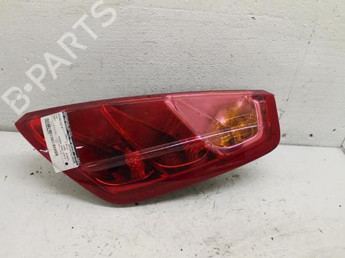 Used Right taillight Right taillight 15302747 15302747
