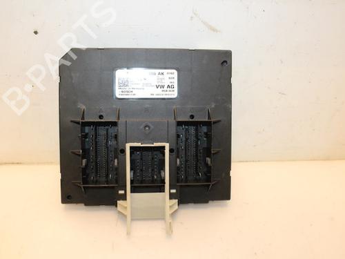 Used Electronic module VW TOURAN (5T1) 2.0 TDI (190 hp) 15322681