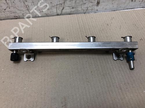 Used Injection rail OPEL AGILA (A) (H00) 1.2 16V Twinport (F68) (80 hp) 15534097
