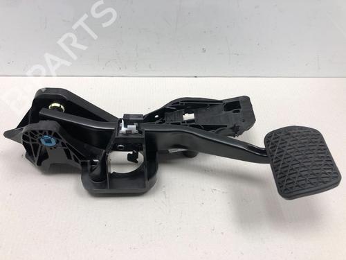 Used Break pedal Break pedal 37211162 37211162