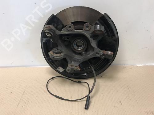 Used Right rear steering knuckle BMW 1 (F21) M 140 i (340 hp) 21804251