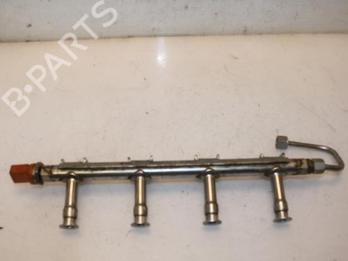 Used Injection rail Injection rail 15333184 15333184