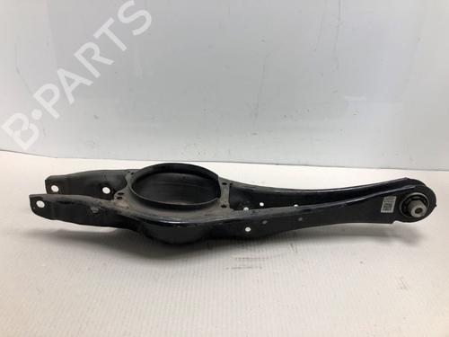 Højre bagtil bærearm Højre bagtil bærearm VW GOLF VIII (CD1, DA1) 2.0 GTI (245 hp) 37209962 37209962