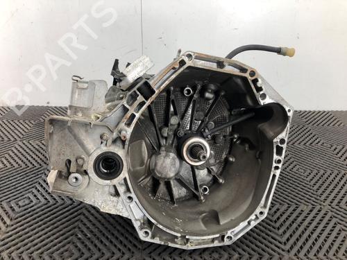 gearbox-renault-megane-iv-grandtour-k9amn_-2016-37210693 main image