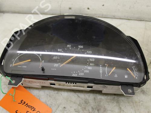 Used Instrument cluster Instrument cluster SAAB 9-5 (YS3E) 2.0 t (150 hp) 15302189 15302189