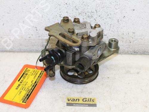 Used Steering pump Steering pump 15305600 15305600