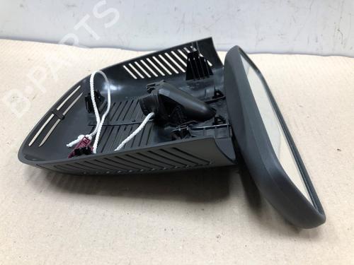 rear-mirror-mercedes-benz-b-class-sports-tourer-w247-2018-37203756 main image