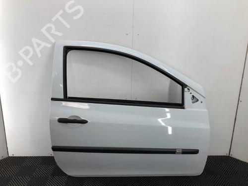 Used Right front door RENAULT CLIO III (BR0/1, CR0/1) 1.2 16V (BR02, BR0J, BR11, CR02, CR0J, CR11) (75 hp) 15348184