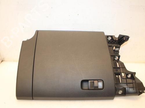 Used Glove box SEAT Mii (KF1, KE1) 1.0 (60 hp) 15331603