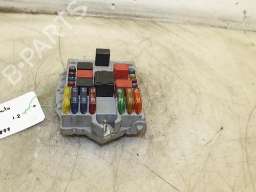 Used Fuse box FIAT PUNTO (188_) 1.2 60 (188.030, .050, .130, .150, .230, .250) (60 hp) 15301412