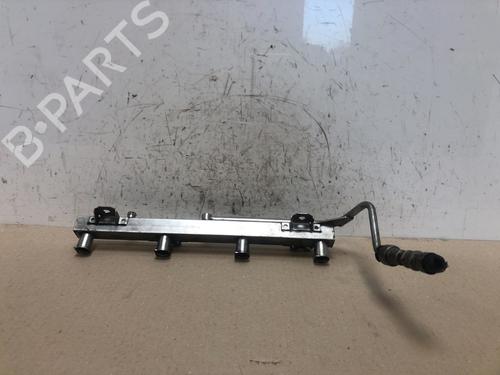 Used Injection rail Injection rail 15533517 15533517
