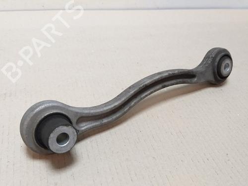 Venstre bagtil bærearm MERCEDES-BENZ C-CLASS (W205) C 160 (205.044) (129 hp) 15341519