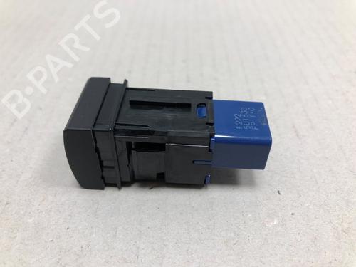 Headlight switch TOYOTA YARIS (_P21_, _PA1_, _PH1_) 1.5 Hybrid (MXPH10, MXPH11) | BP37211976I24 - Image 2