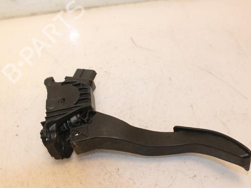 Used Pedal VW GOLF VII (5G1, BQ1, BE1, BE2) 1.6 TDI (110 hp) 15329909