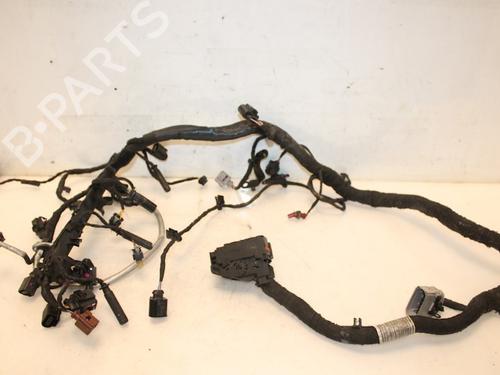 Used Wiring harness VW TOURAN (5T1) 2.0 TDI (150 hp) 15331439