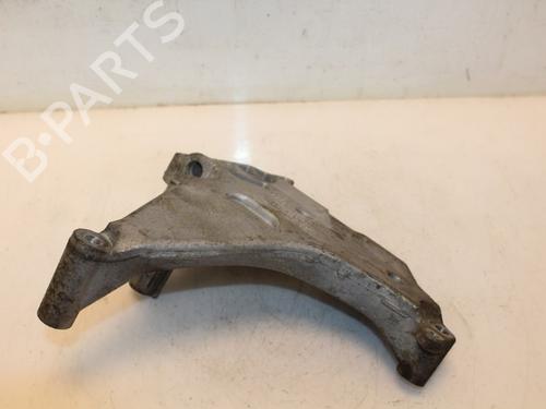 Used Engine mount Engine mount 16398830 16398830