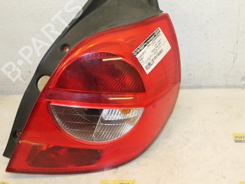 Used Right taillight RENAULT CLIO III (BR0/1, CR0/1) 1.6 16V (BR05, BR0B, BR0Y, BR15, BR1J, BR1M, BR1Y, CR0B,... (112 hp) 15304774