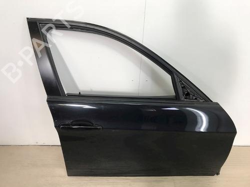 Used Right front door Right front door 16046081 16046081