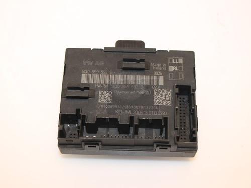 Used Electronic module AUDI A3 Sportback (8VA, 8VF) 1.4 TFSI e-tron (204 hp) 15318569