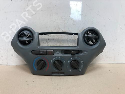 Climate control TOYOTA YARIS (_P1_) 1.0 (SCP10_, SCP10R) | BP15534533I5 
