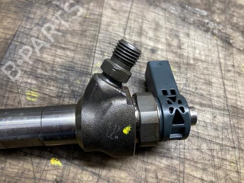 Injector VW TOURAN (5T1) 2.0 TDI | BP37211001M100 - Image 9