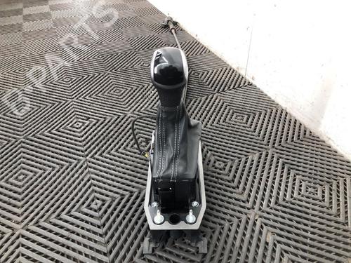 Gear lever AUDI Q3 (F3B) 35 TFSI | BP37205665M90 - Image 3
