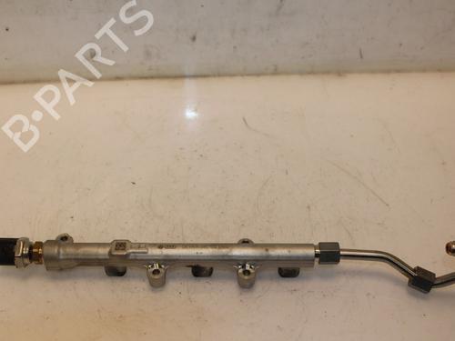 Used Injection rail Injection rail 15329372 15329372