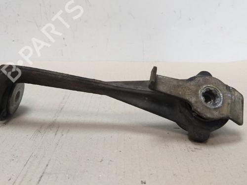 Used Right front suspension arm RENAULT TRAFIC II Van (FL) 1.9 dCi 80 (FL0B) (82 hp) 15532293