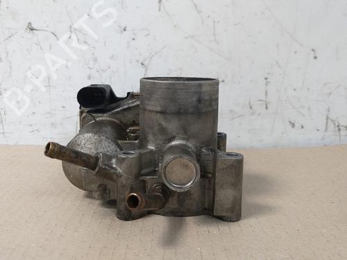 Used Throttle body Throttle body 15532971 15532971