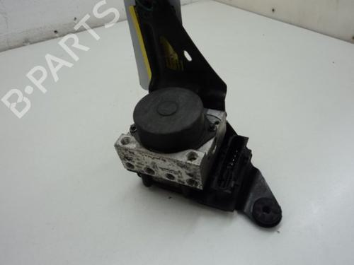 Used ABS pump RENAULT MEGANE II Estate (KM0/1_) 1.5 dCi (KM1F) (86 hp) 15300146