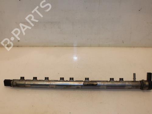 Used Injection rail Injection rail 15328430 15328430