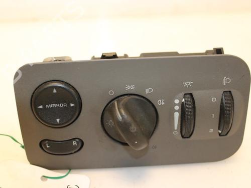 Used Headlight switch CHRYSLER VOYAGER IV (RG, RS) 2.5 CRD (141 hp) 15323669