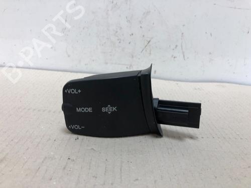 Used Steering wheel controls FORD FOCUS C-MAX (DM2) 1.6 (100 hp) 15535827