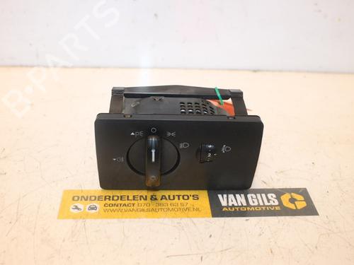 Used Headlight switch FORD MONDEO III Turnier (BWY) 1.8 16V (110 hp) 15313059