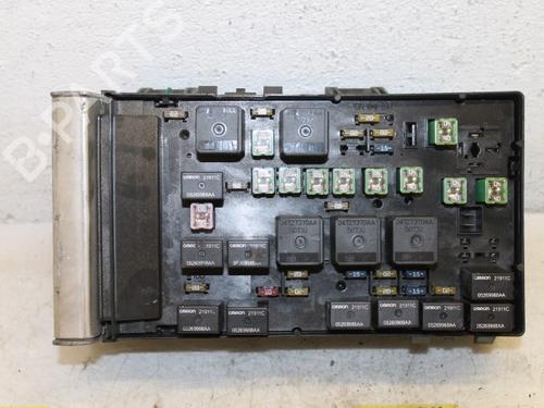 Used Fuse box Fuse box 15305819 15305819