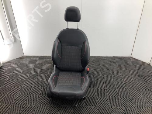 Seats set PEUGEOT 2008 I (CU_) 1.2 THP 110 / PureTech 110 | BP37209897C78 - Image 6