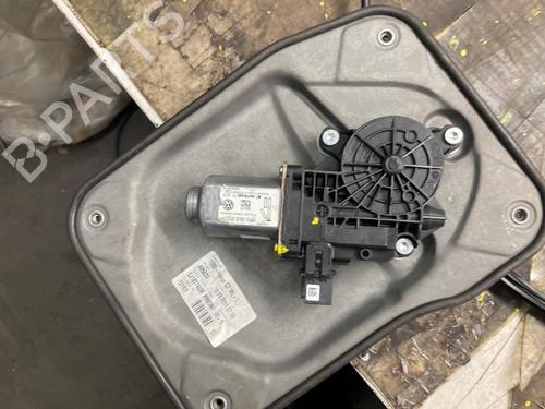 Front right window mechanism SKODA FABIA II Combi (545) 1.2 TSI | BP37211525C23 - Image 6