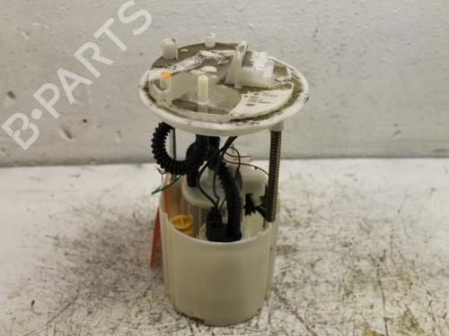 Pompe à carburant LANCIA YPSILON (843_) 1.4 (843.AXG1A) (78 hp) 15303982