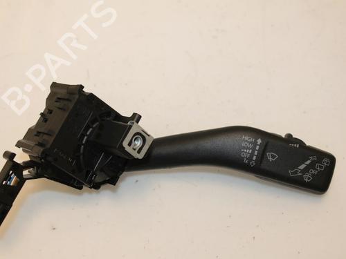Used Steering column stalk VW TOURAN (1T1, 1T2) 1.9 TDI (105 hp) 15322909